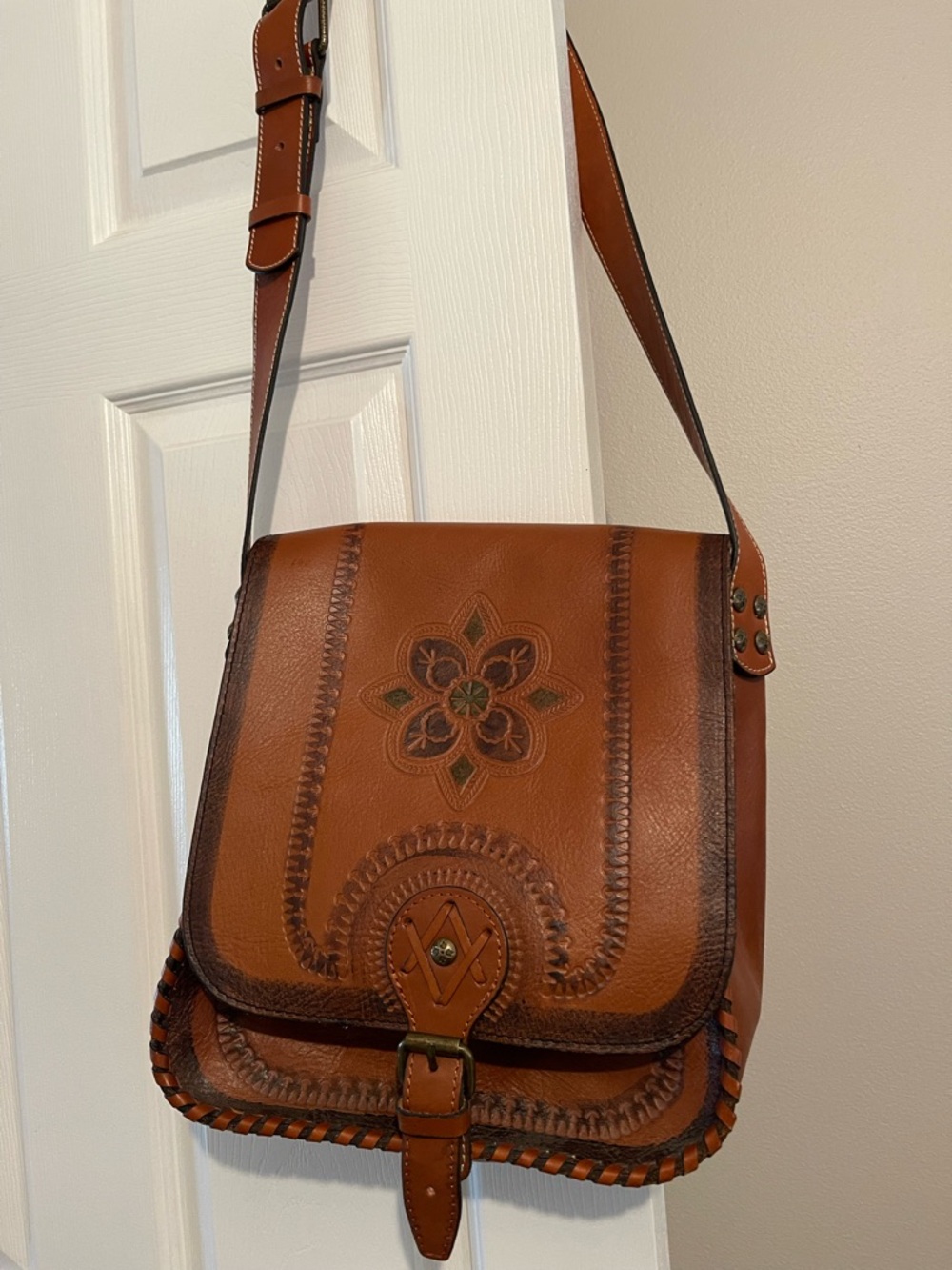 Nw/o tags Patricia Nash Brown Leather painted tooled Crossbody Saddle Bag